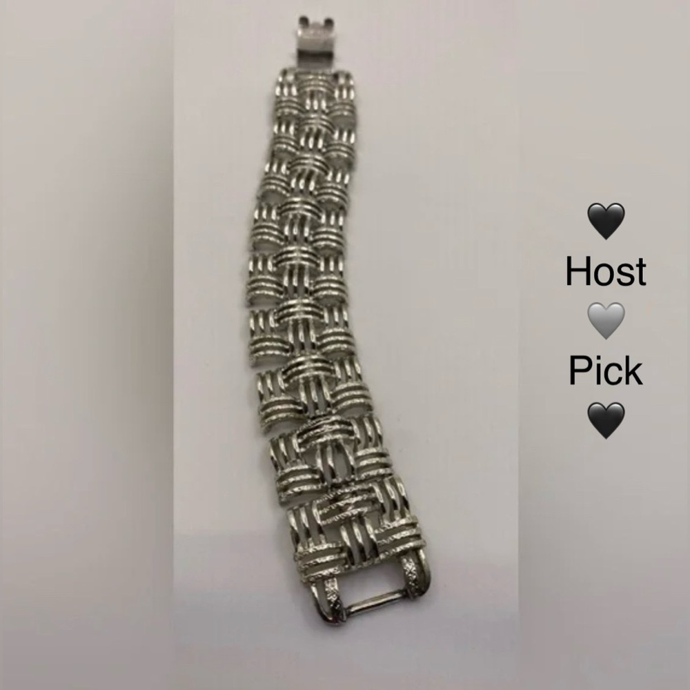 Coro Pegasus Silver Tone Basketweave Chunky Bracelet Vintage 🖤🩶Host Pick🩶🖤